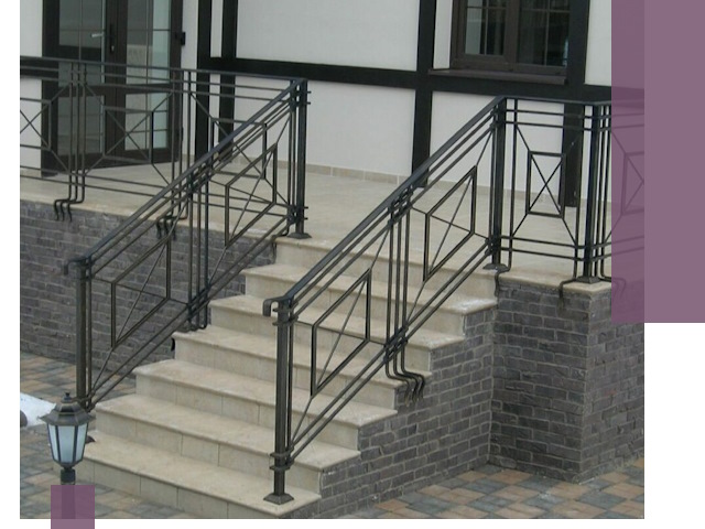 Перила для крыльца в Борисоглебске — монтаж, изготовление и установка