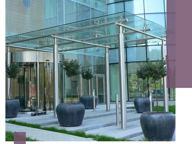 Навесы из стекла на заказ в Борисоглебске — монтаж и установка