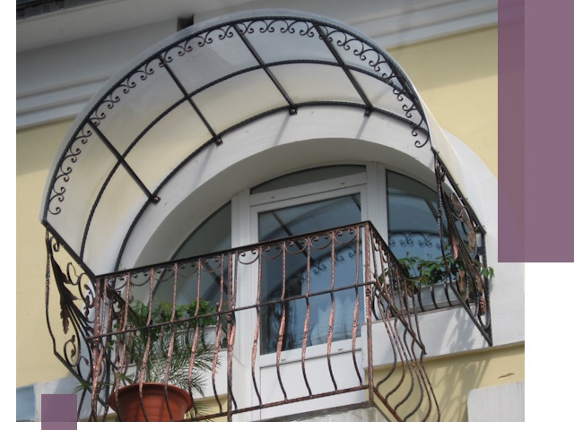 Козырьки над балконом в Борисоглебске — изготовление и монтаж